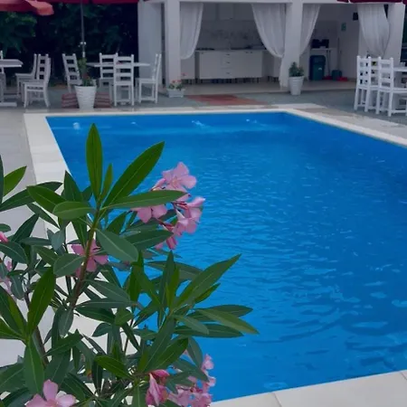 Yucatan 3* Schitu